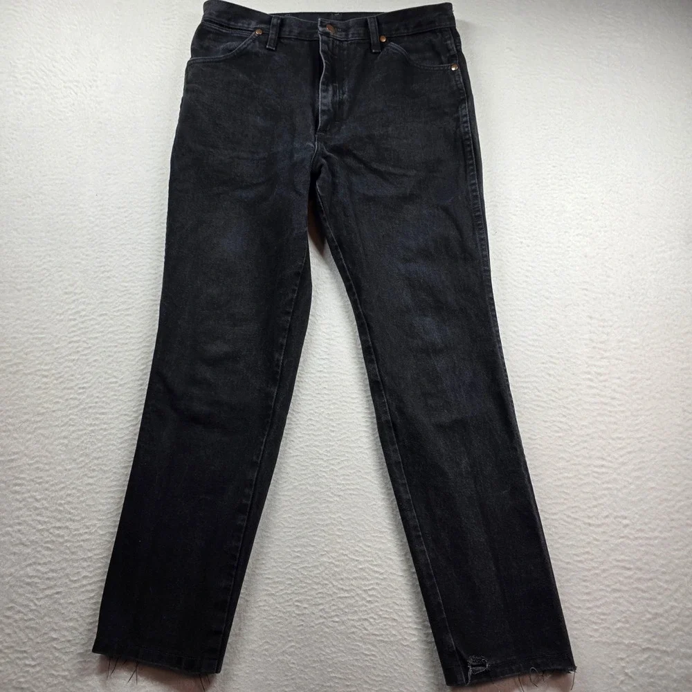 Wrangler Jeans Mens 32x32 Black Cowboy Cut 930WBK Faded Raw Hem Denim